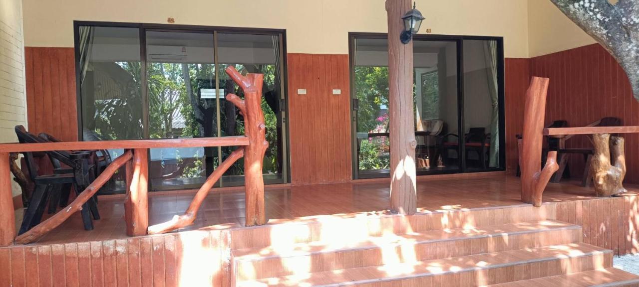 Baan Suan Villas Resort Ban Suan  Exteriör bild