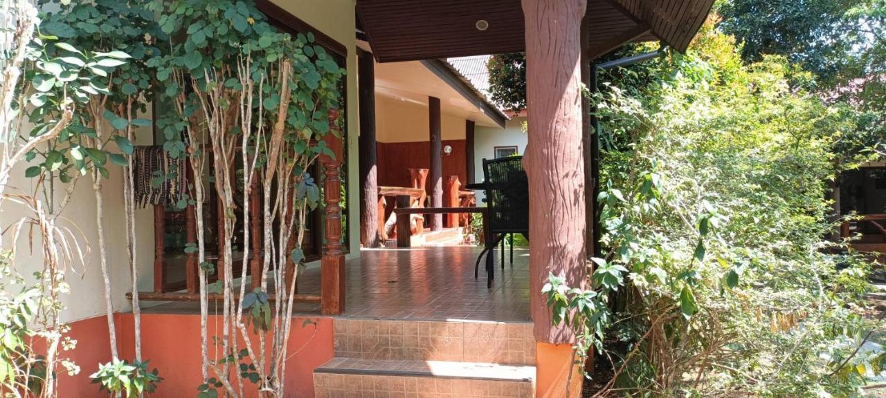 Baan Suan Villas Resort Ban Suan  Exteriör bild