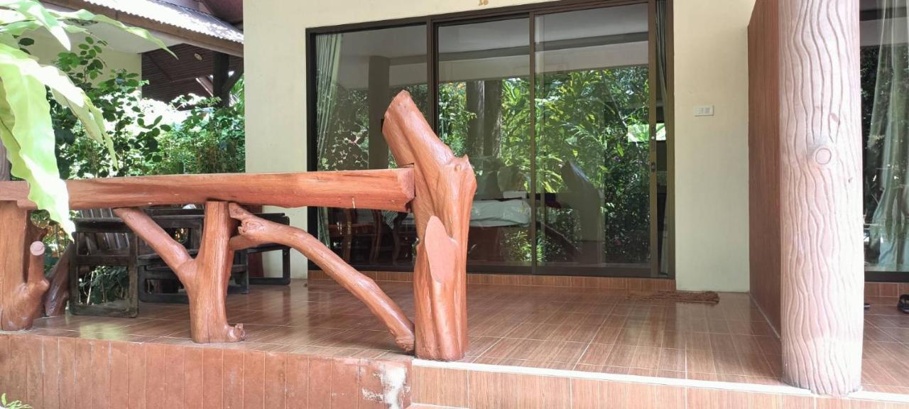 Baan Suan Villas Resort Ban Suan  Exteriör bild